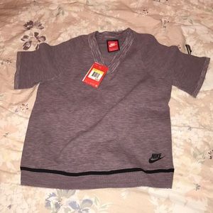 Women's NIKE activewear v-neck tee Sz Sm